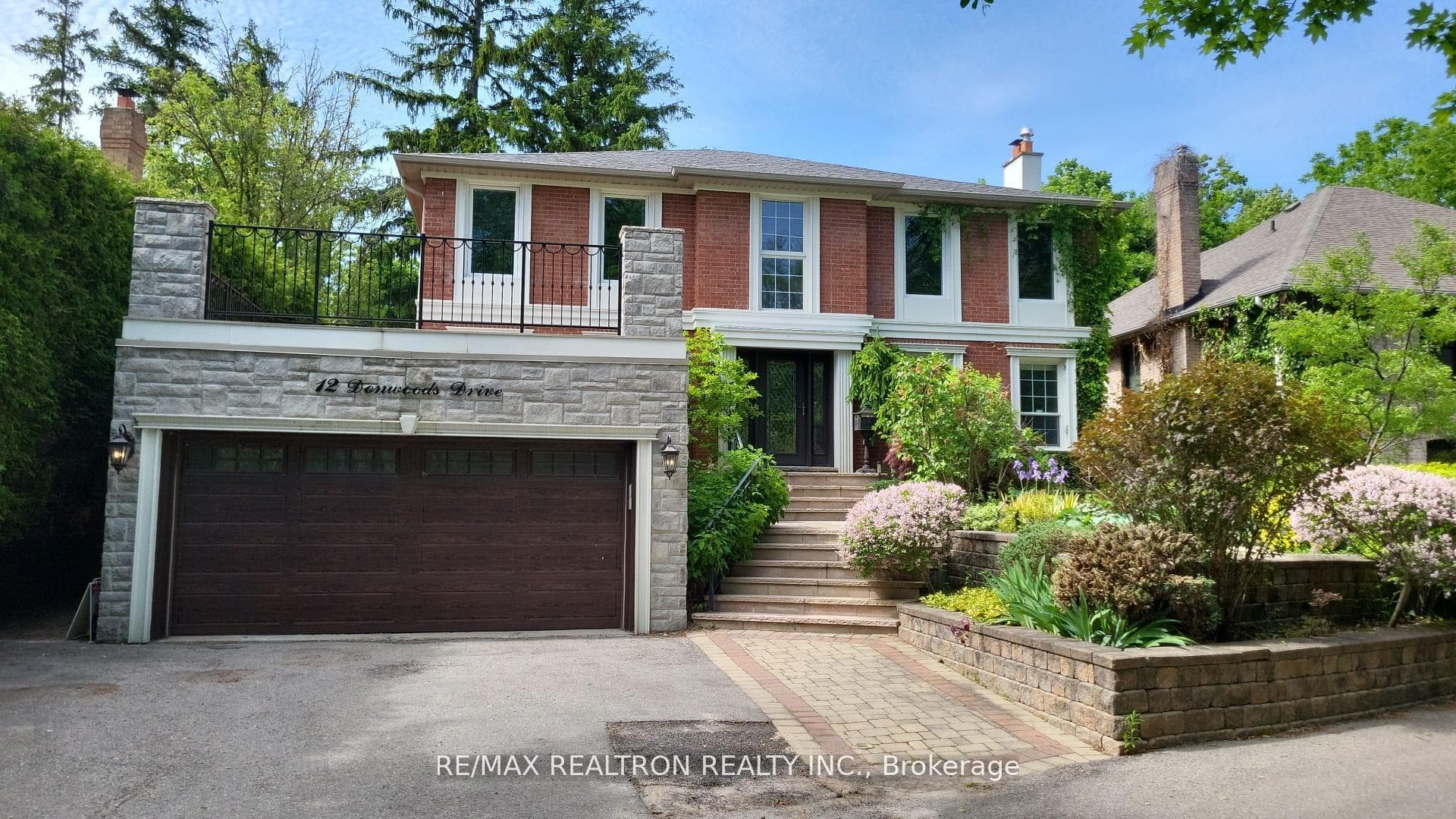 12 Donwoods Drive photo 1