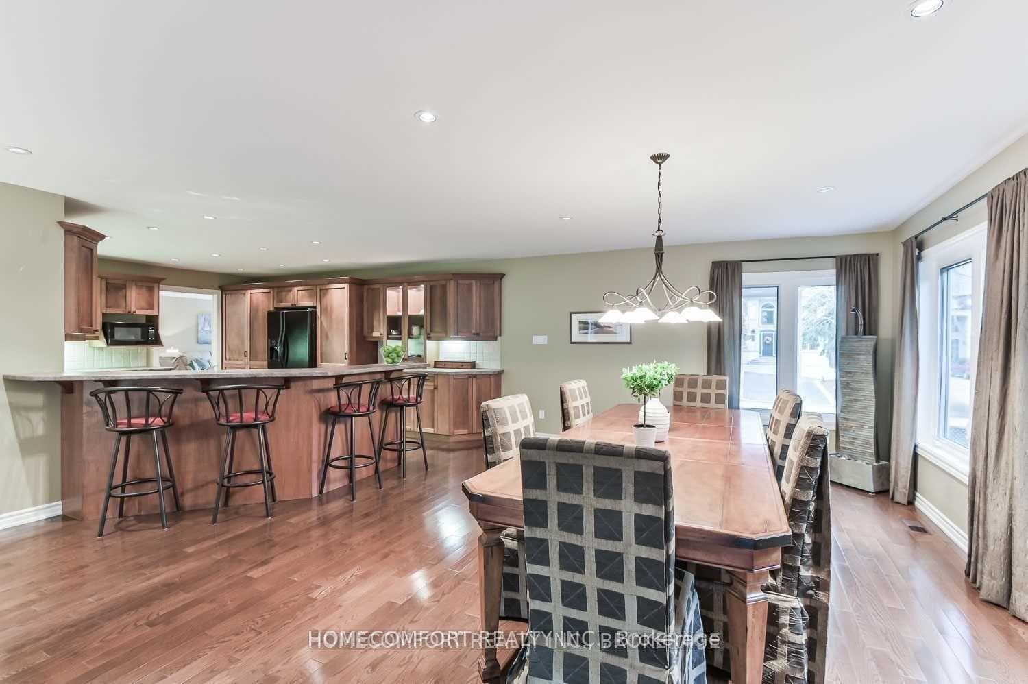 19 Pomander Road photo 4