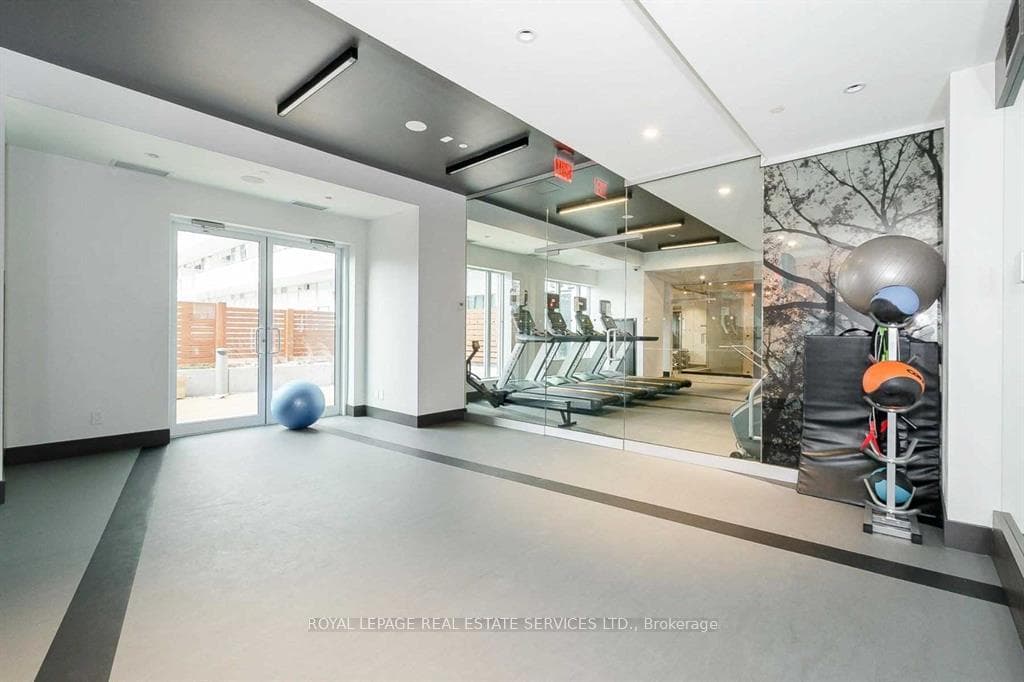 1830 Bloor Street Unit PH 1411 photo 17