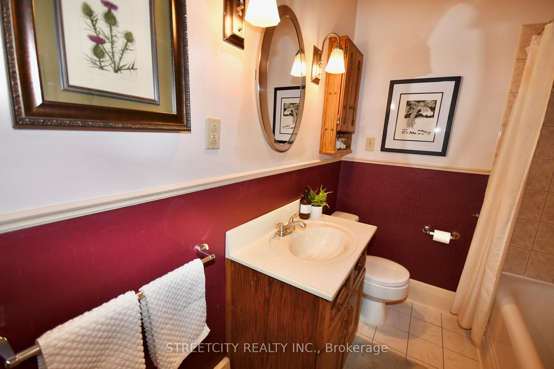 51 Elmwood Place photo 15