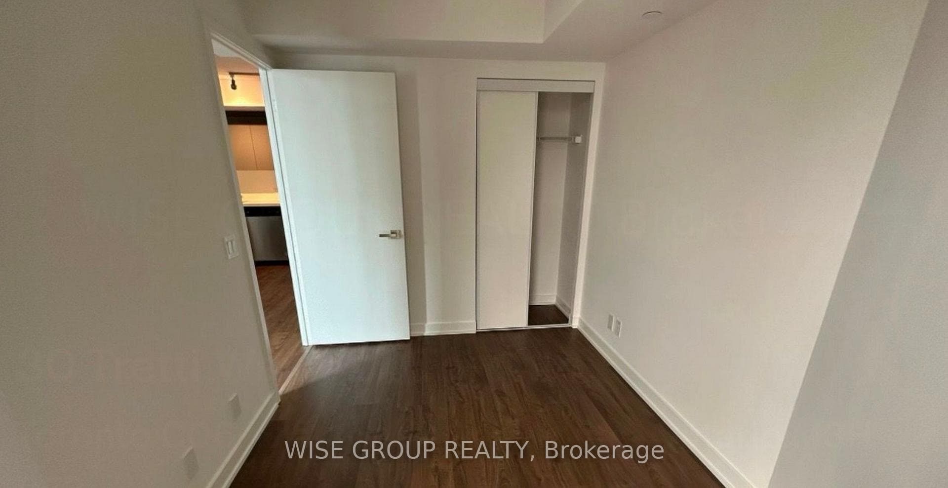 30 Tretti Way Unit 627 photo 4