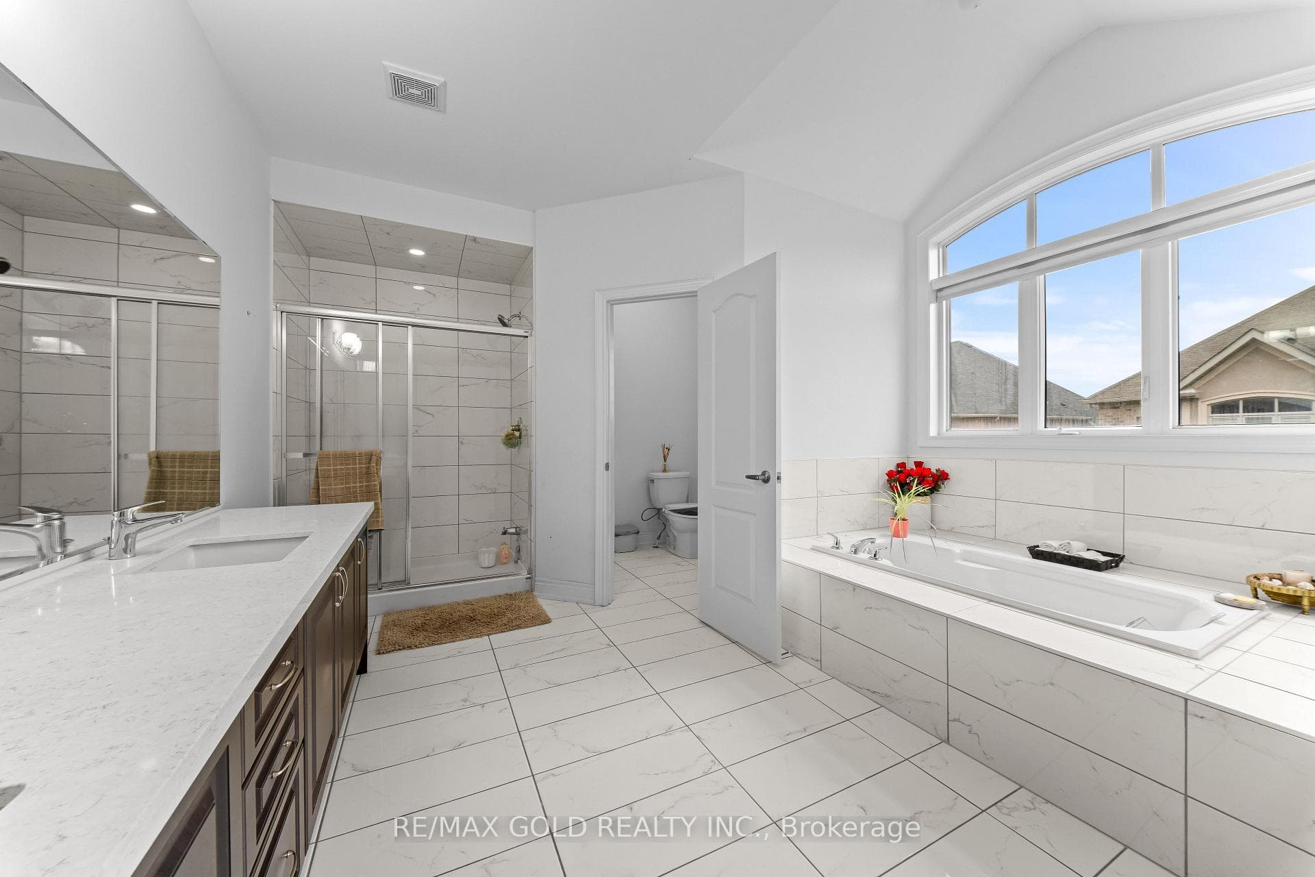 73 Squire Ellis Drive photo 18