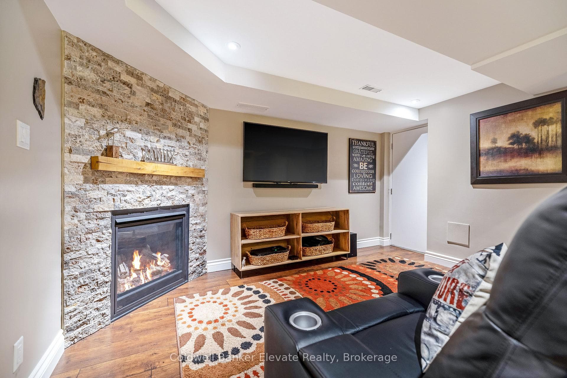 52 Curry Crescent photo 39