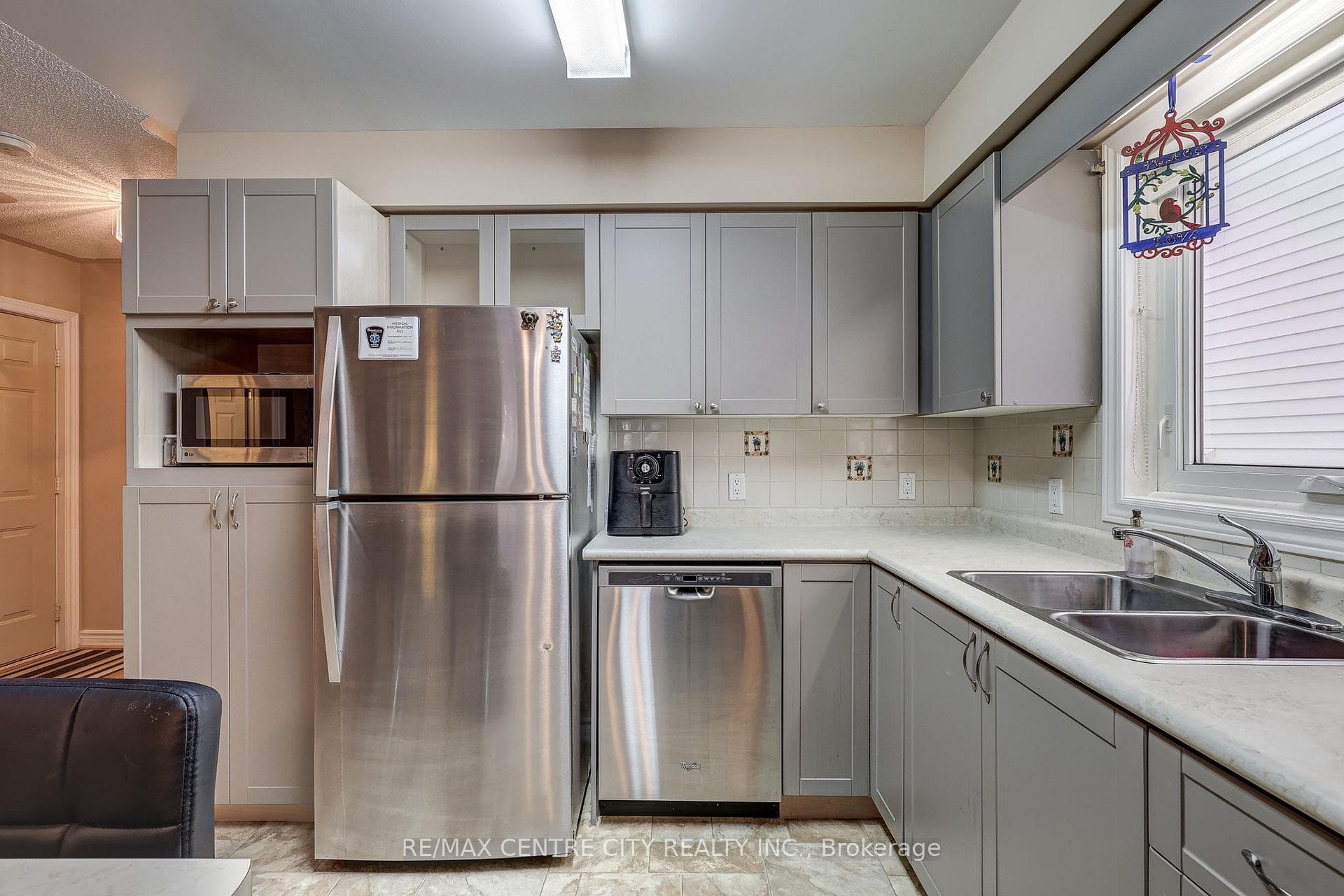 19 Brasher Drive photo 6