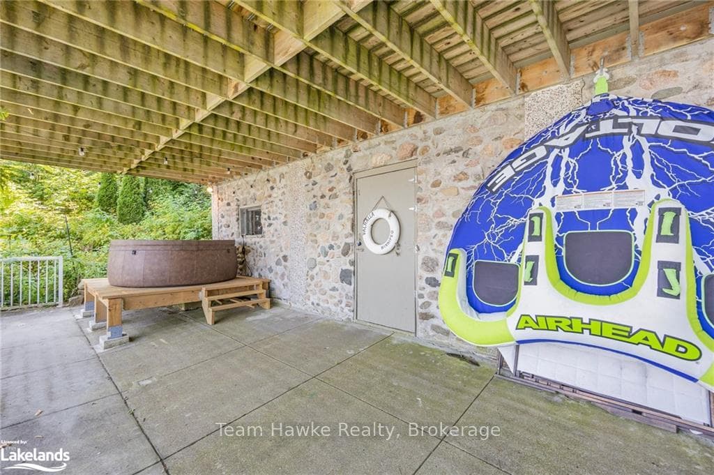 147 MCARTHUR Drive photo 27