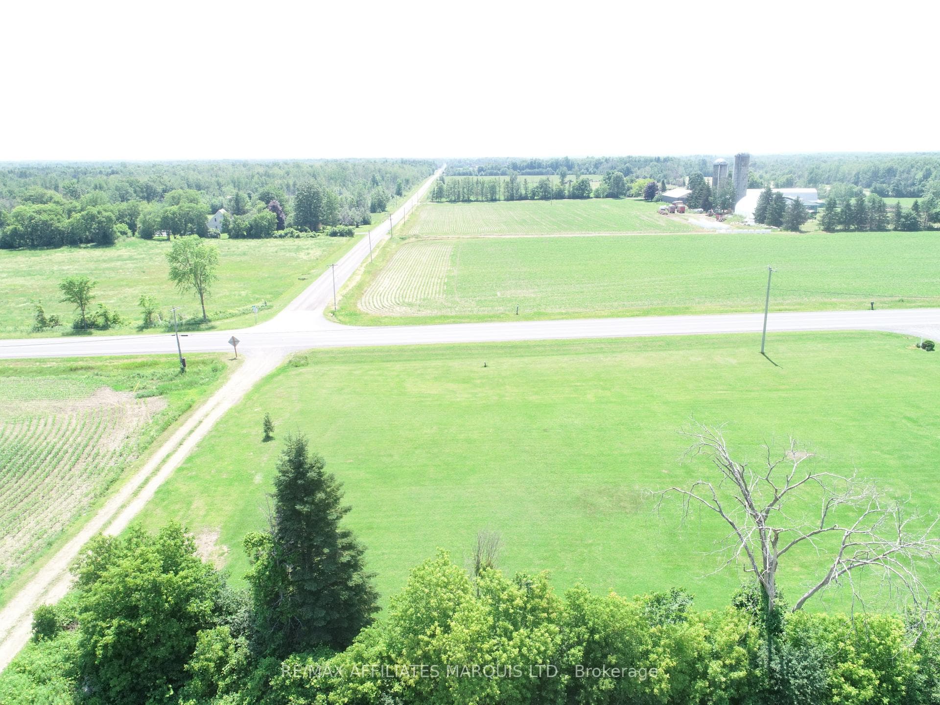 ... County 43 Road photo 4