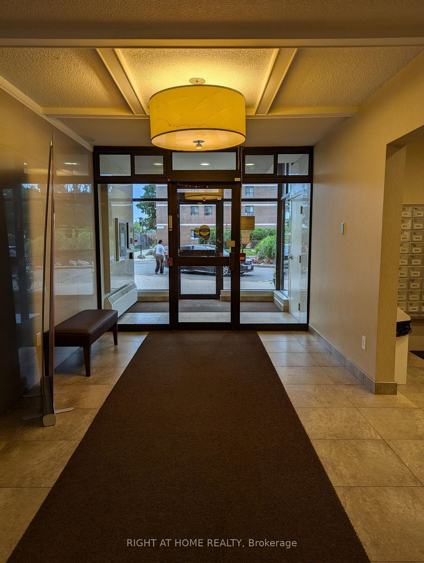 1615 Bloor Street Unit 708 photo 2