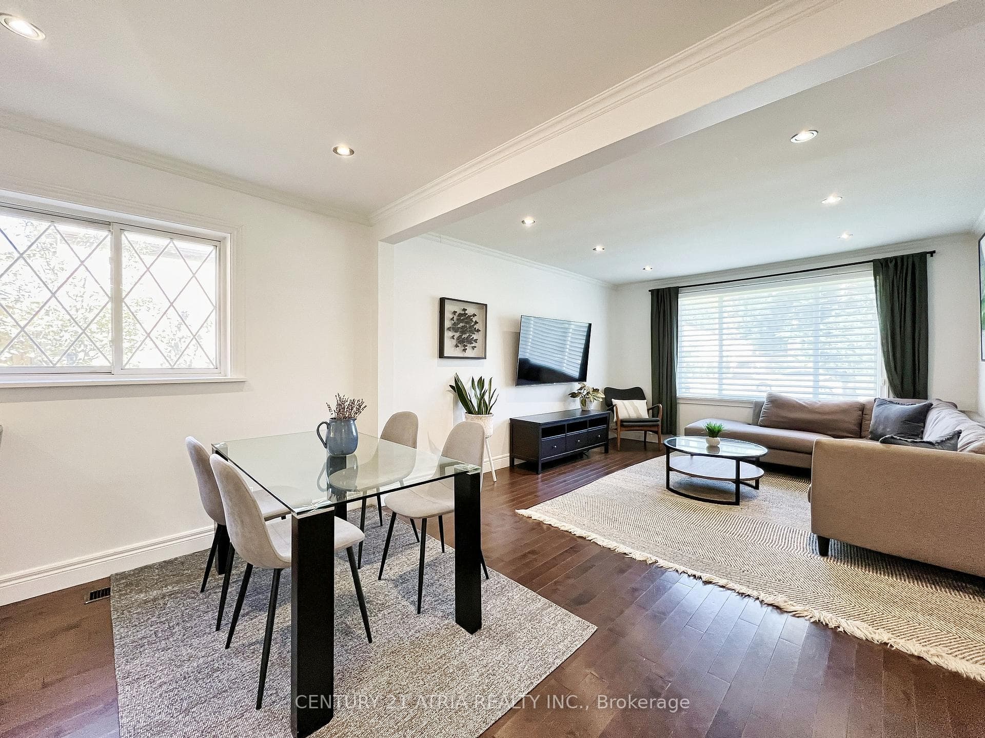 11 Latham Avenue photo 7