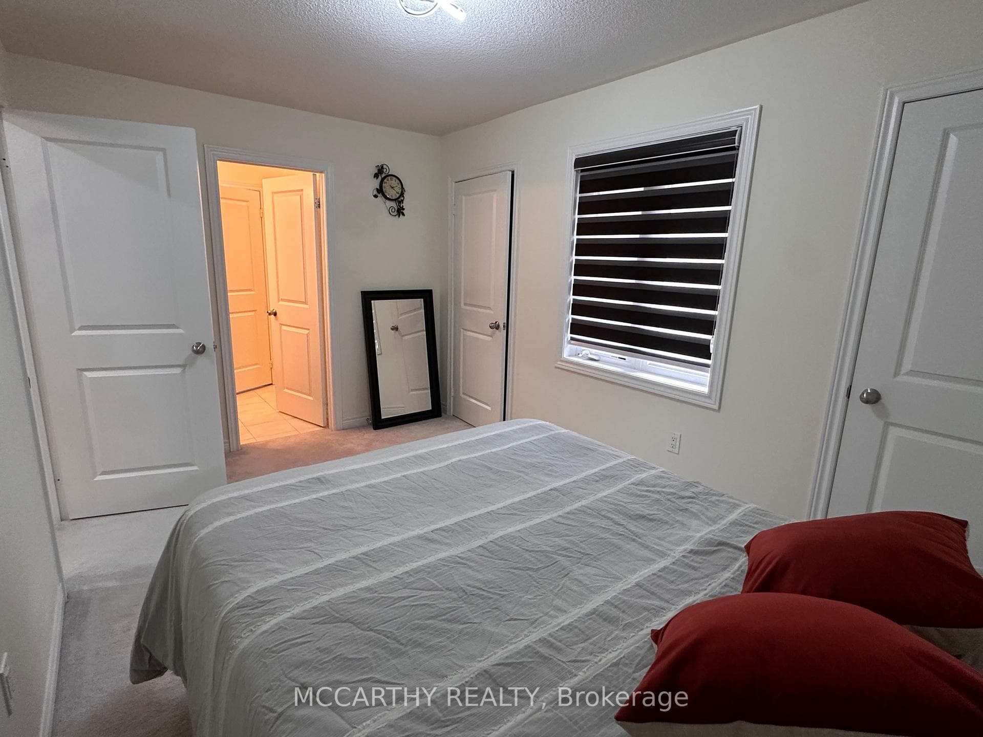 451 Black Cherry Crescent photo 36