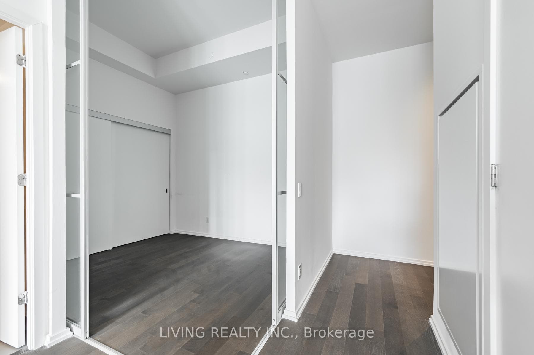 5 Soudan Avenue Unit 1702 photo 15
