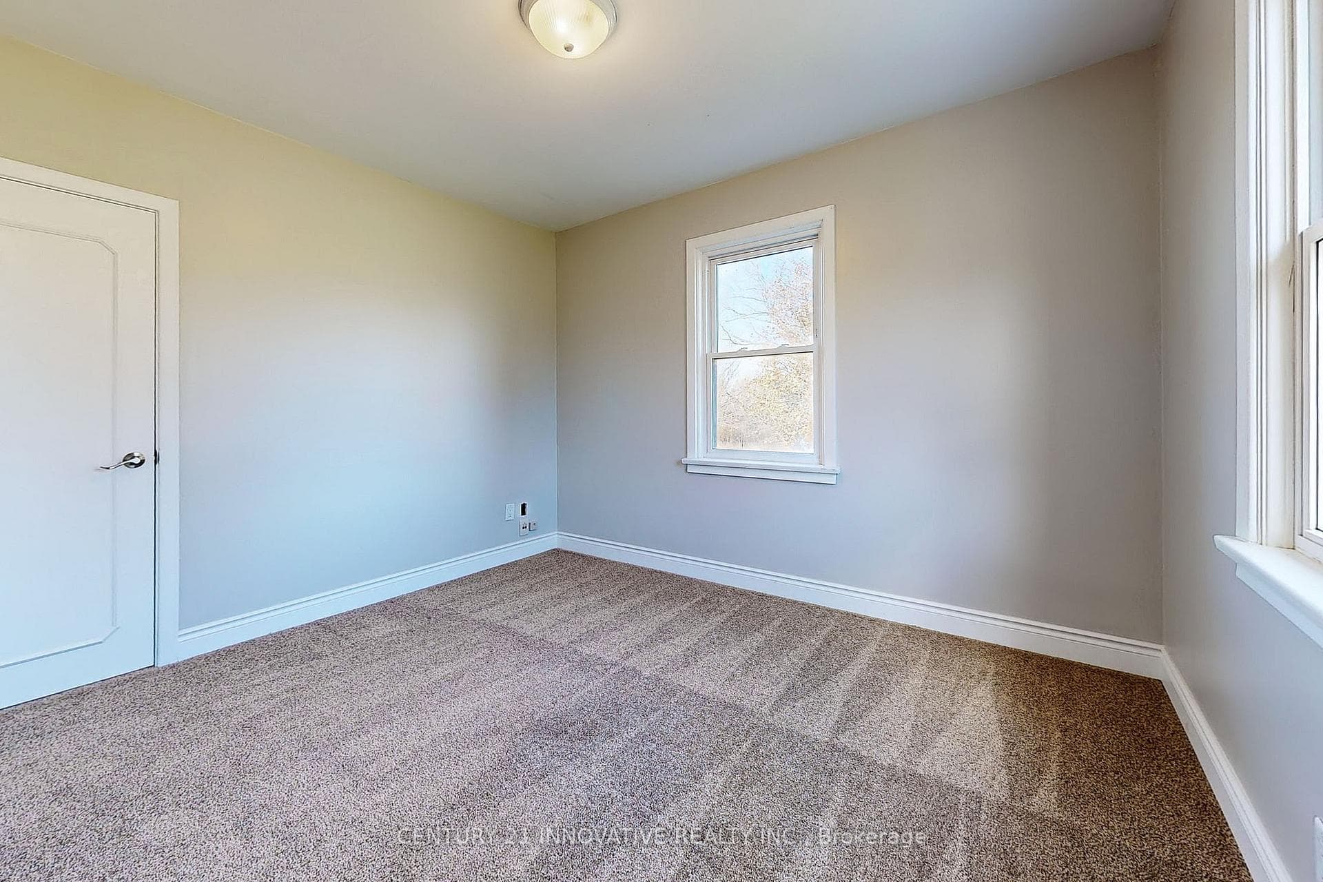 1184 Solina Road photo 8