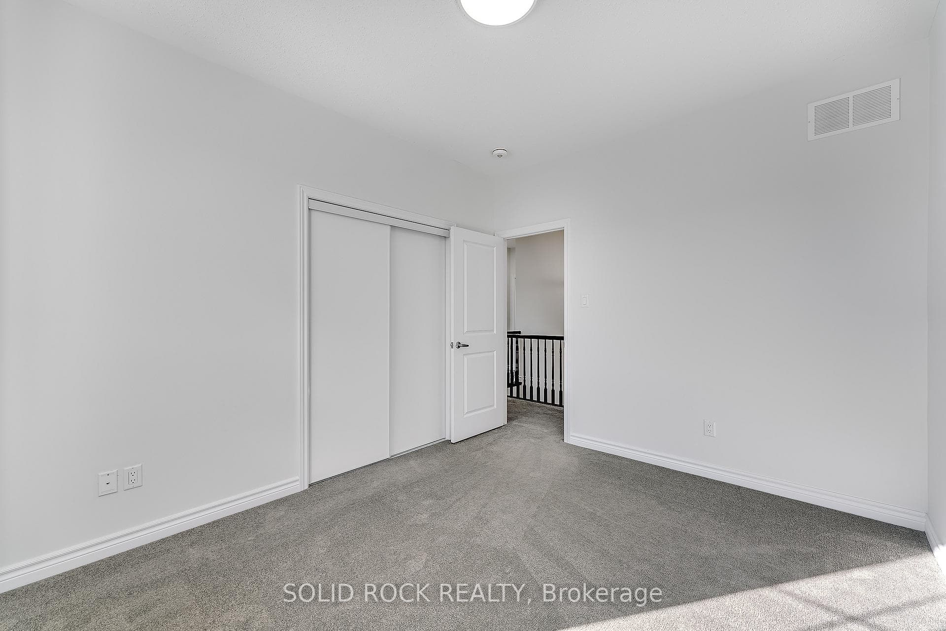 1042 Kilbirnie Drive photo 25