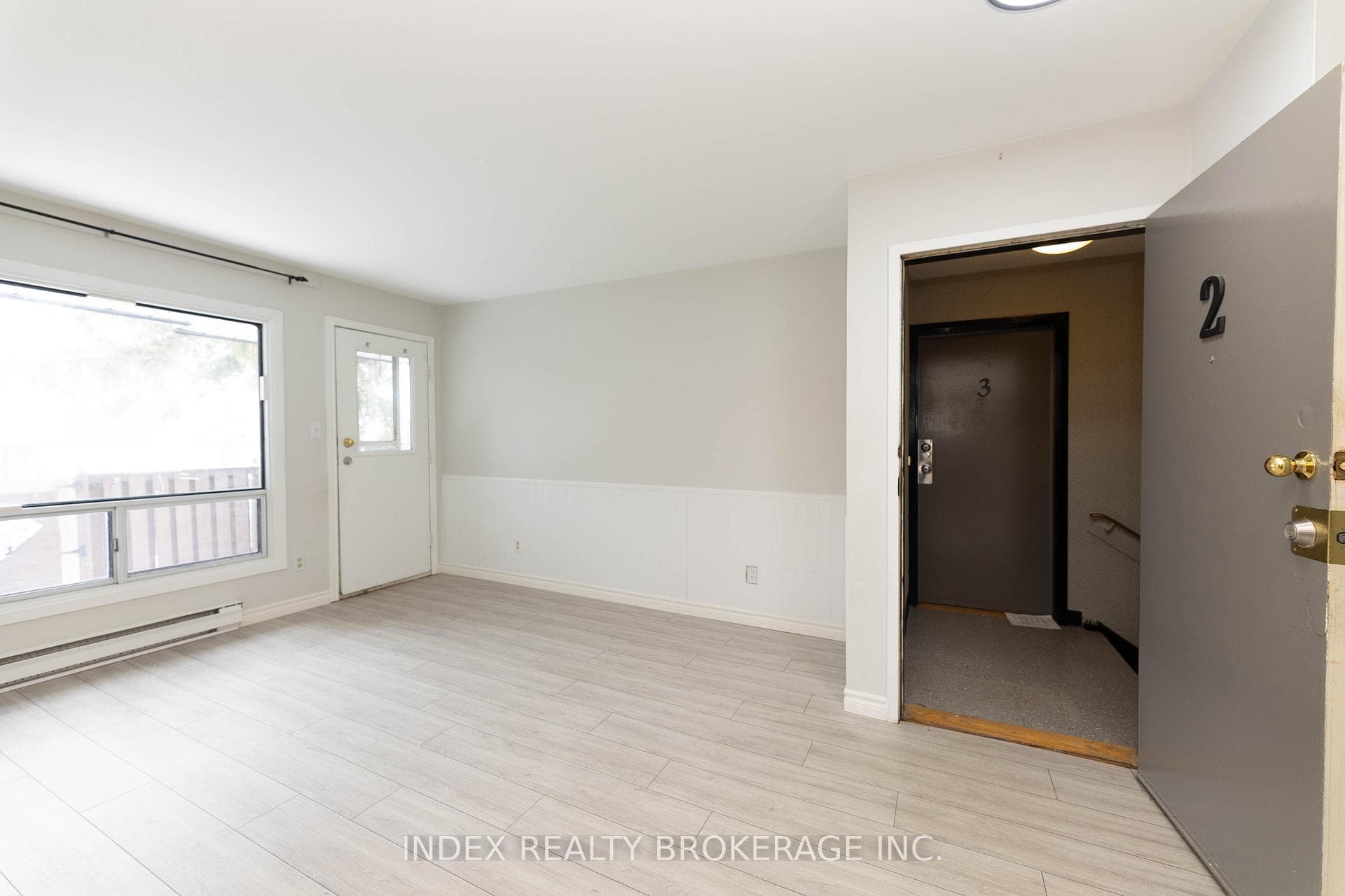 1100 Oxford Street Unit Unit 2 photo 3