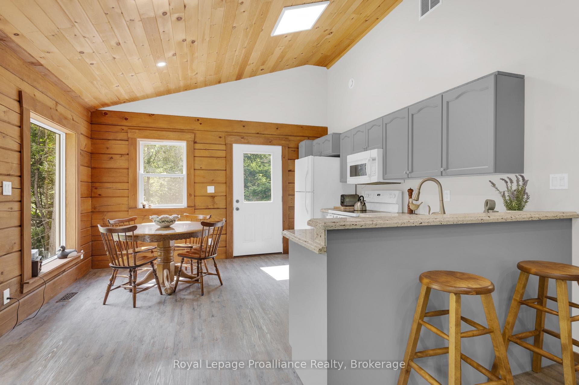 93 Hammond Road photo 13