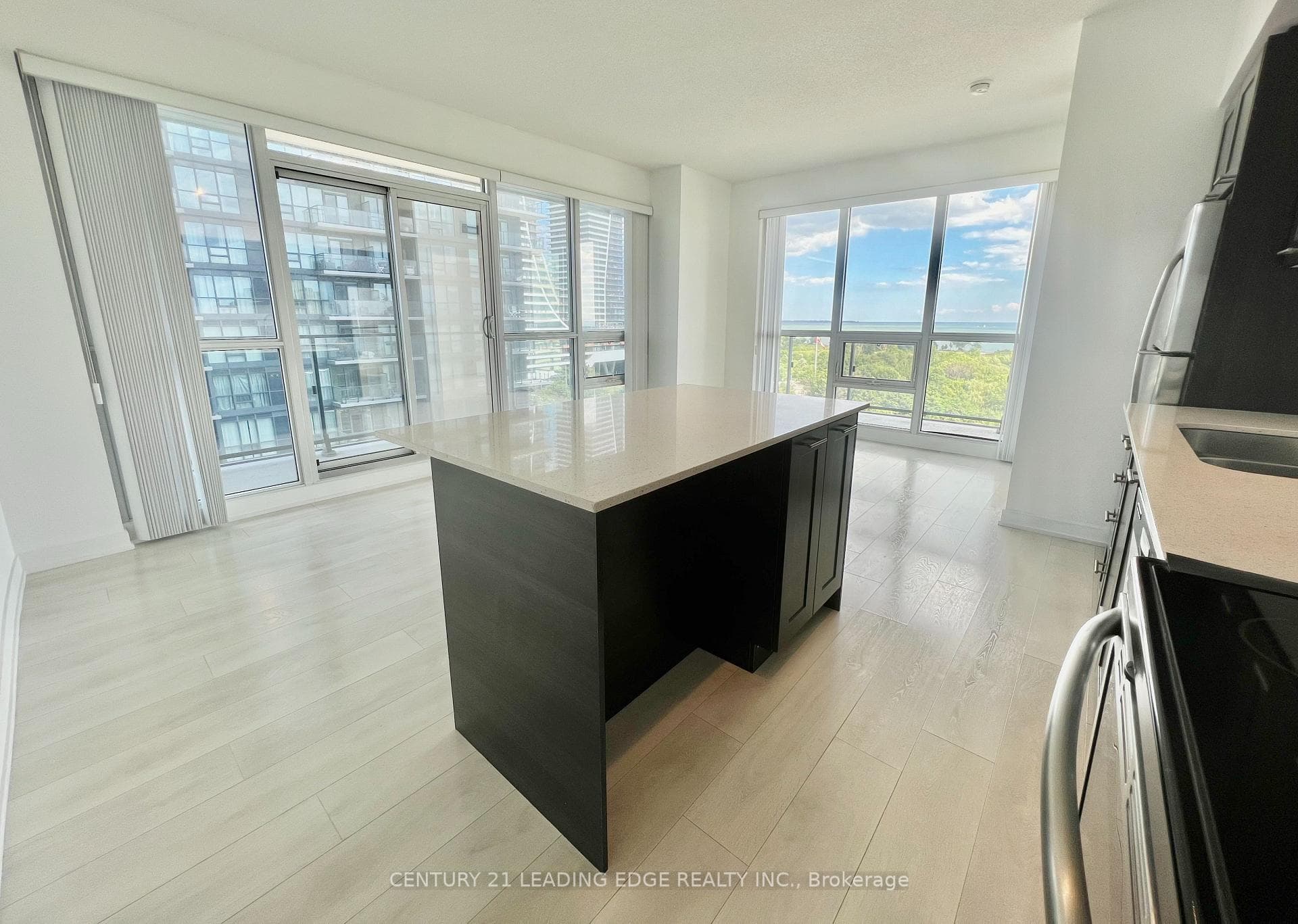 2212 Lake Shore Boulevard Unit 1101 photo 7