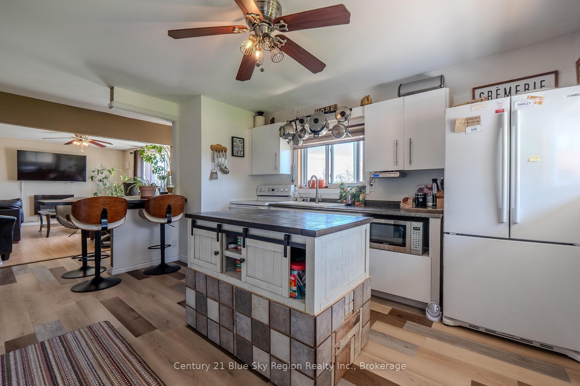 1742 Highway 17 N/A photo 12