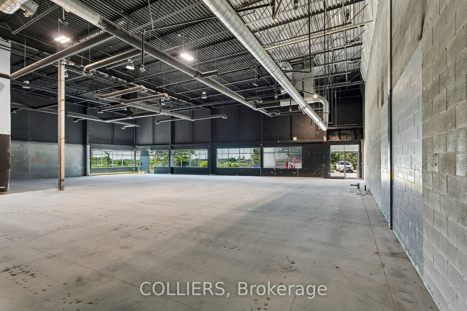 4020B Sladeview Crescent Unit 6 photo 5