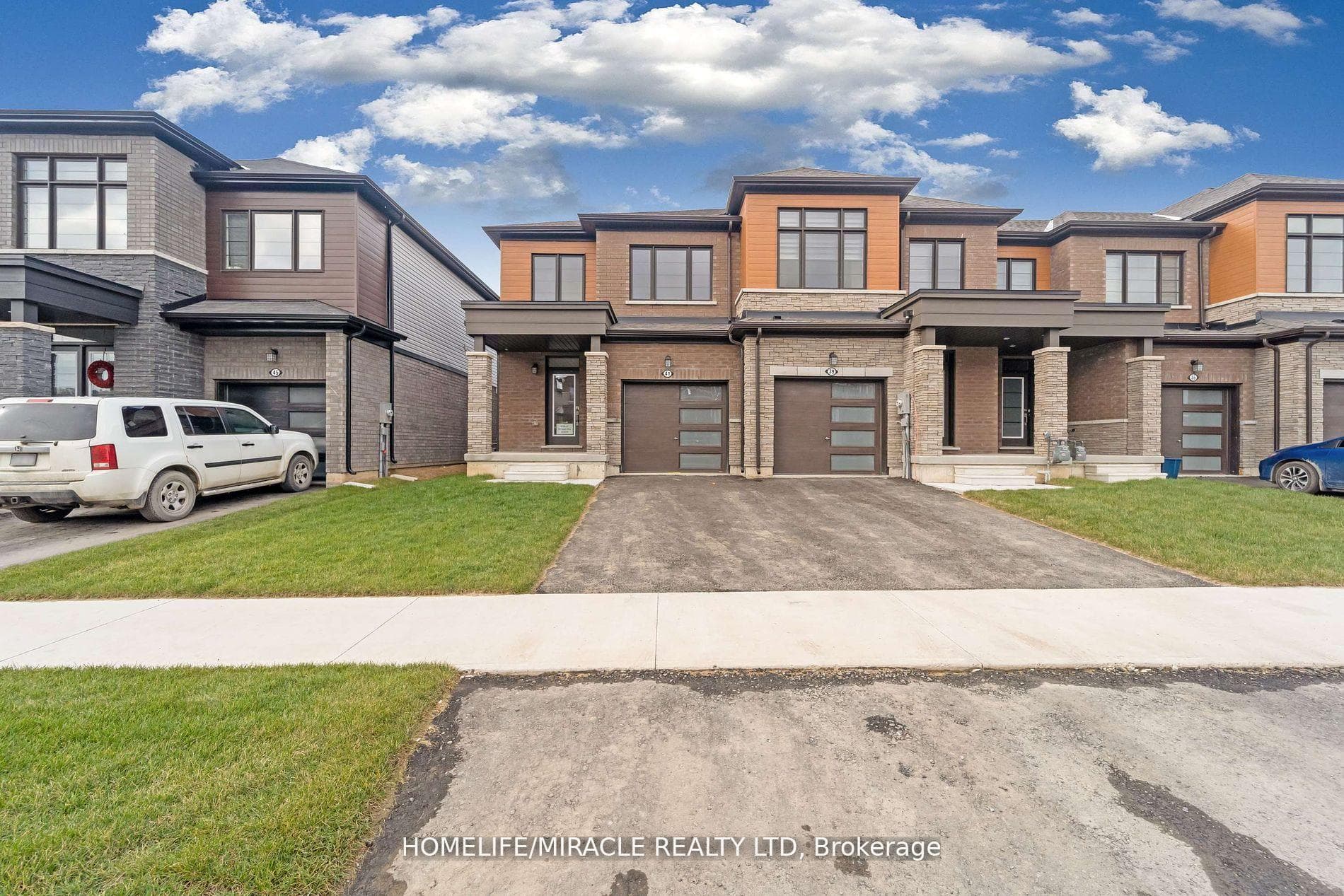 41 Sugar May Avenue photo 2