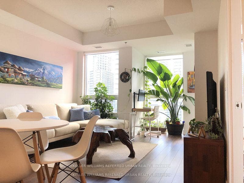 318 Richmond Street Unit 2307 photo 22