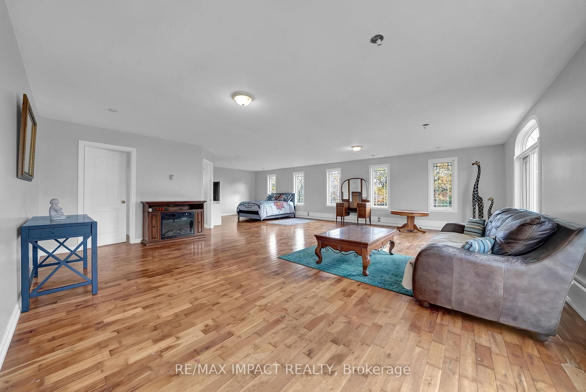121 Whitehead Road photo 20