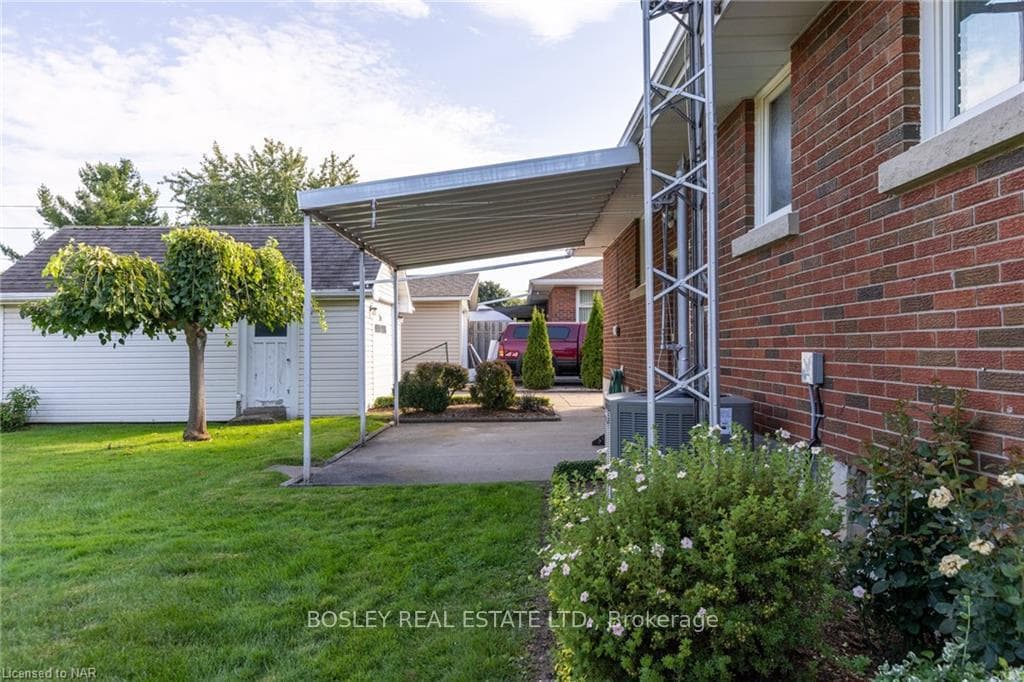 3580 Dorchester Road photo 26