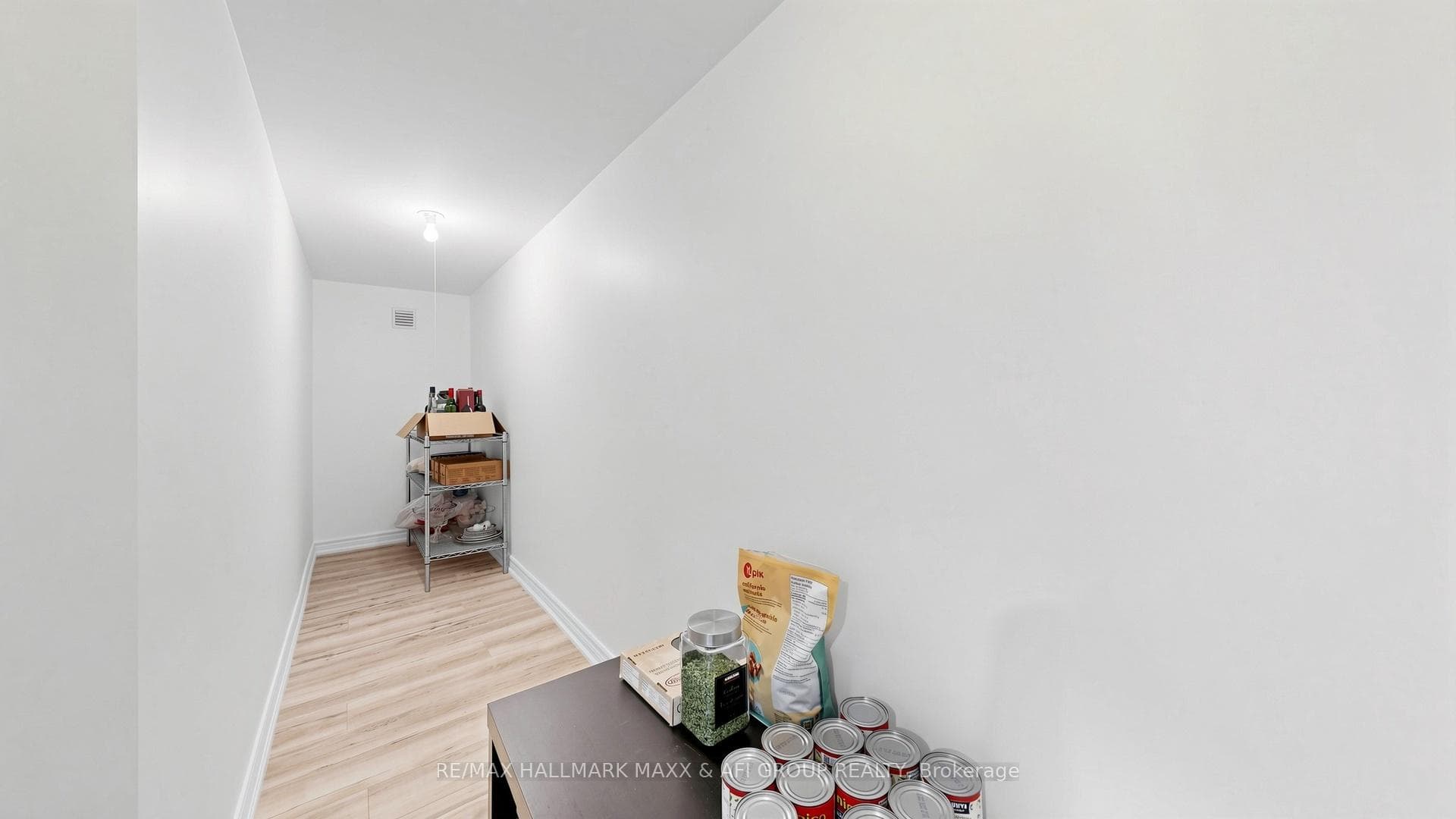 1 Vandervoort Drive photo 40