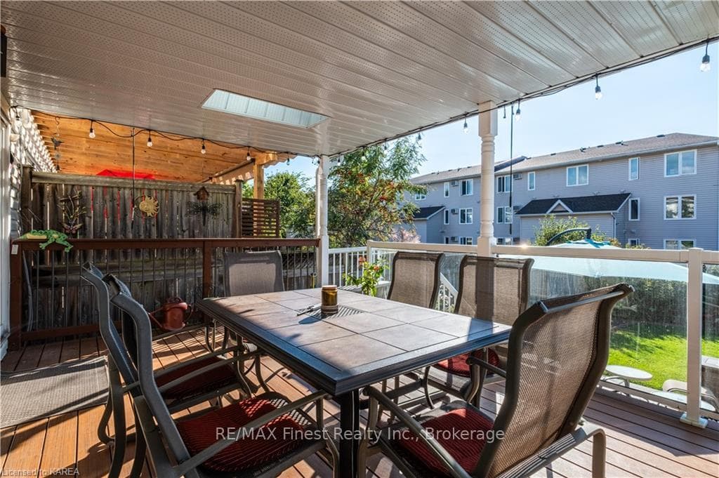 236 RIVER Street photo 14