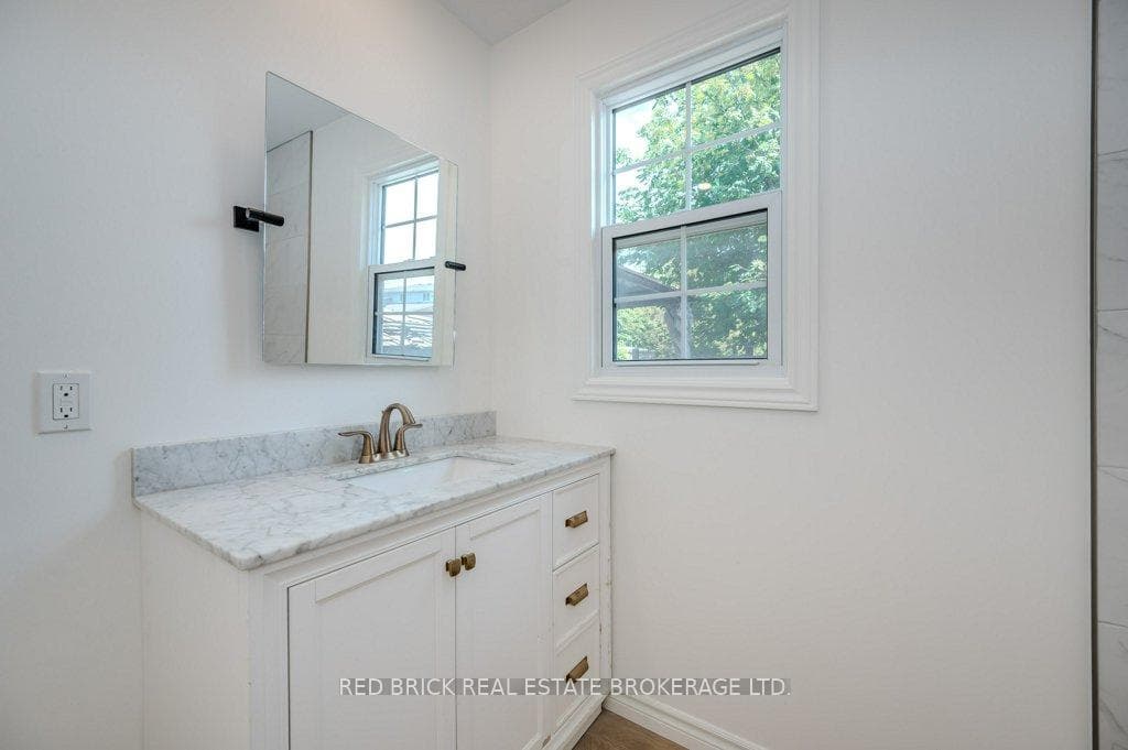 340 Imperial Road photo 19