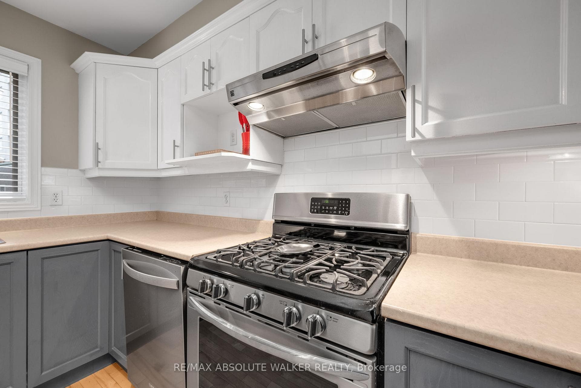 395 Bell Street Unit 9 photo 11