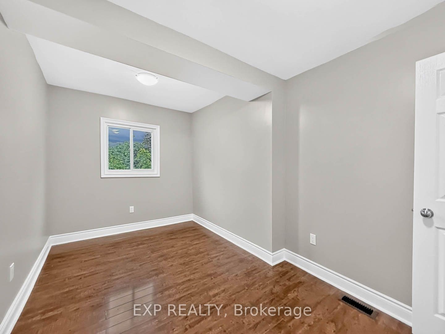 57 Weir Street photo 17