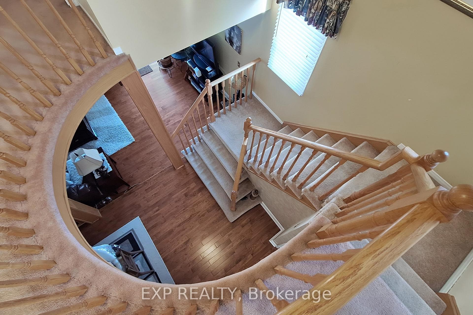 1034 Benton Crescent photo 24