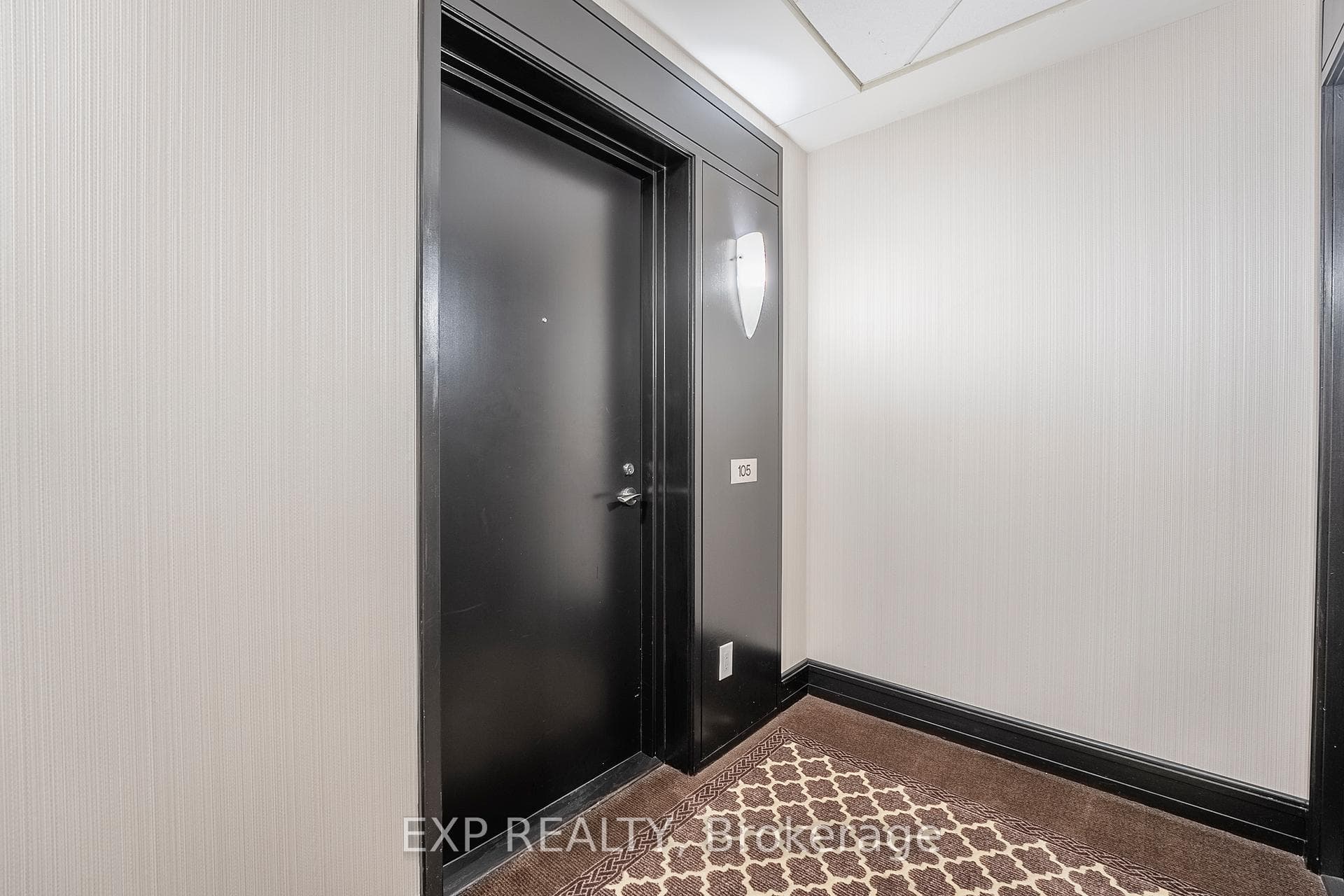 20 North Park Road Unit 105 photo 5