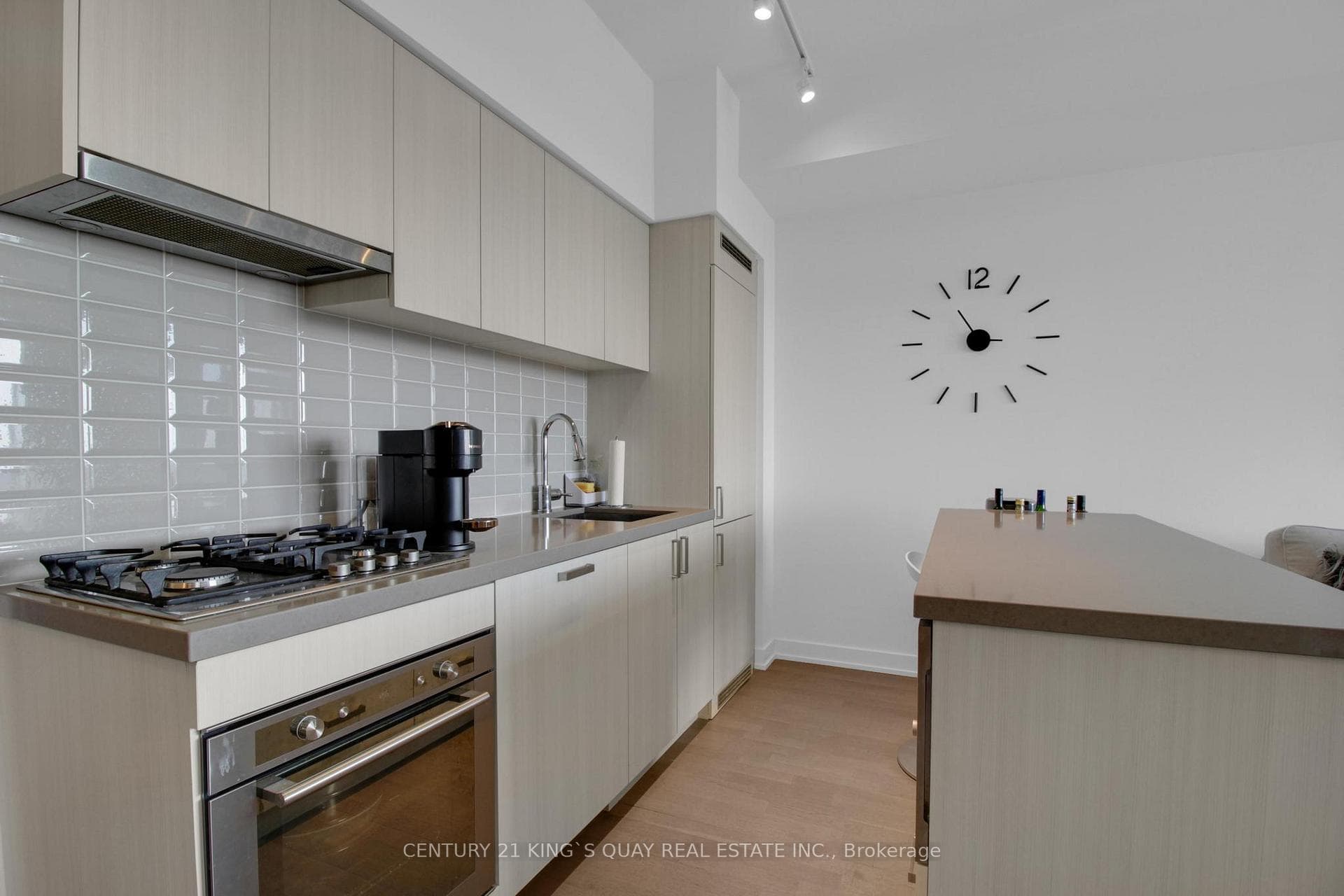 501 St Clair Avenue Unit 1508 photo 7