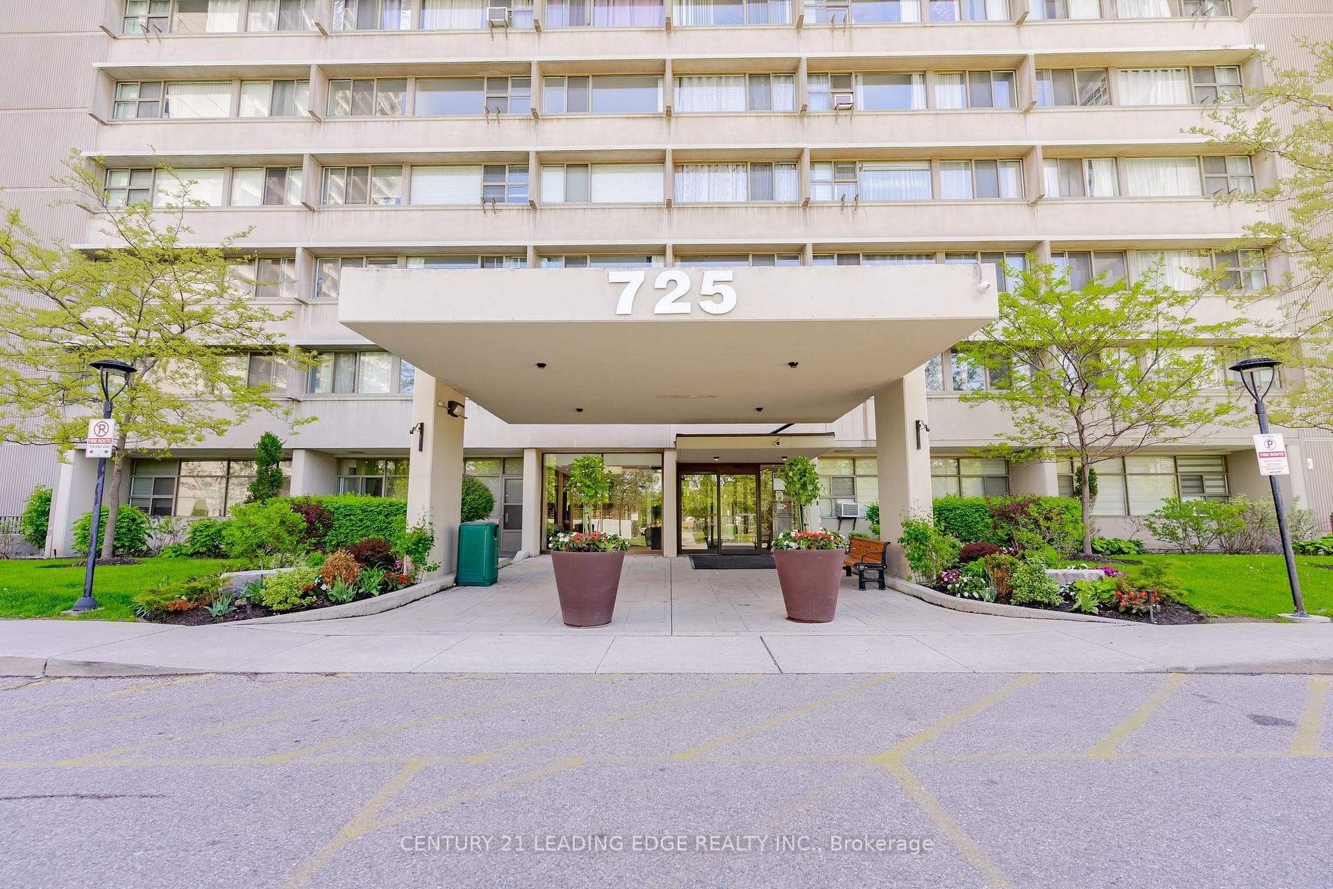 725 Don Mills Road Unit 1206 photo 2