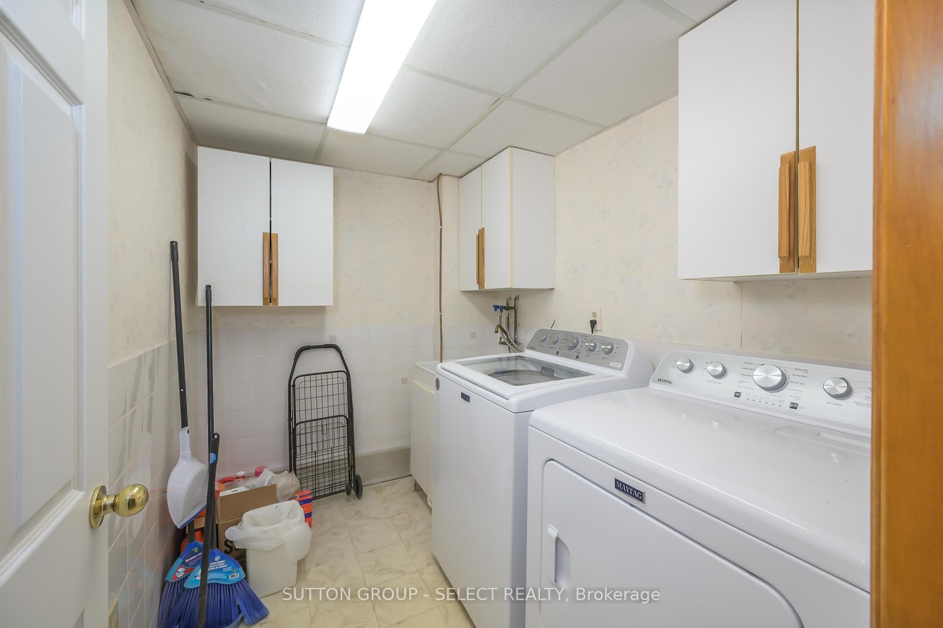 11 Chesham Grove photo 32