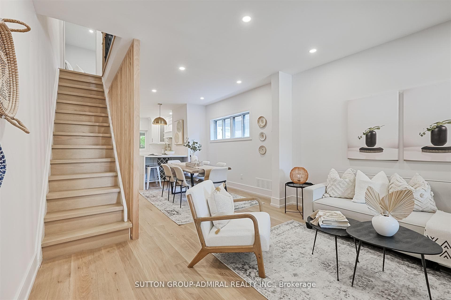 325 WINONA Drive photo 6