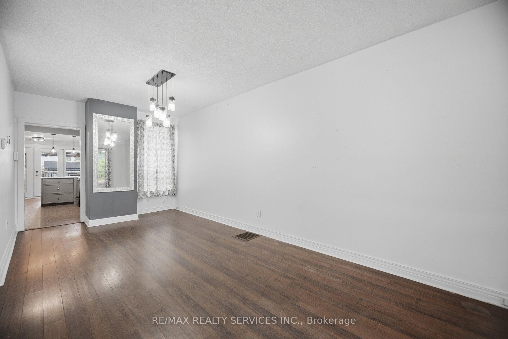 55 Morse Street photo 7