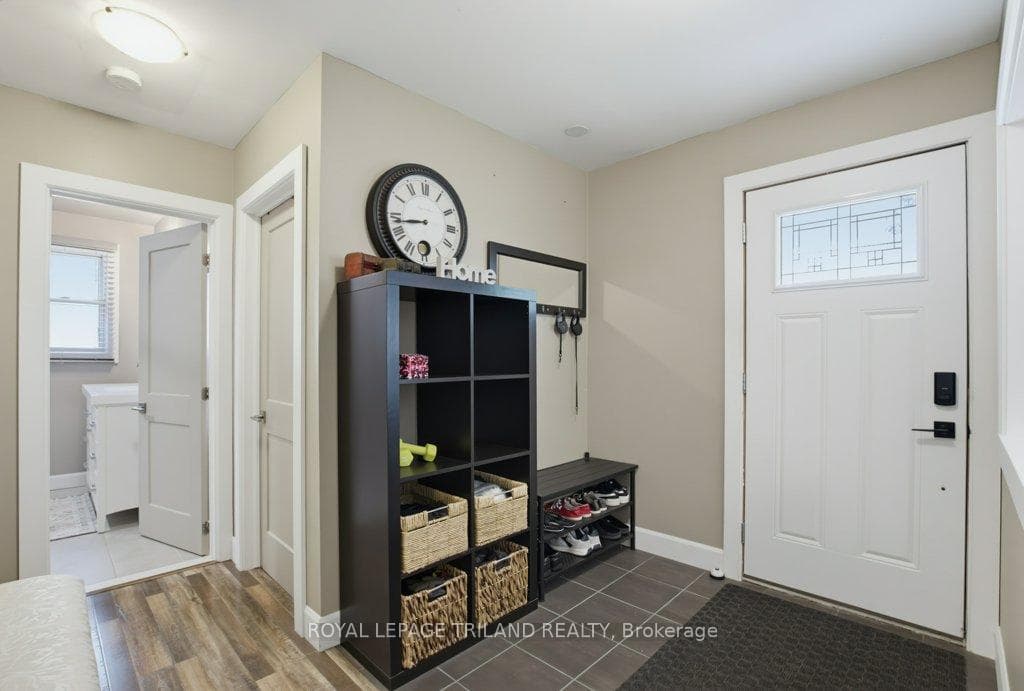 185 Centennial Avenue photo 4
