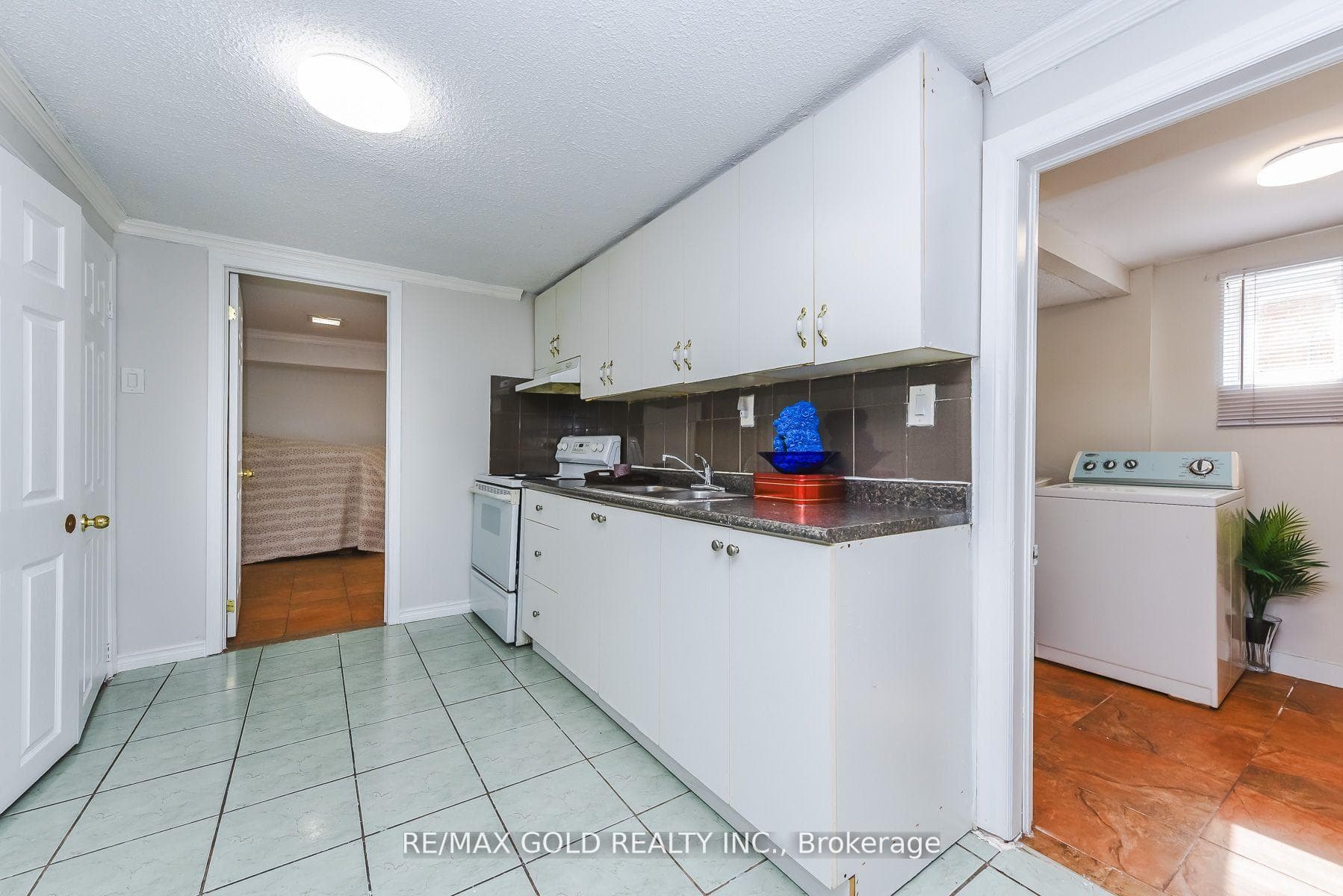 7464 Homeside Gardens photo 30