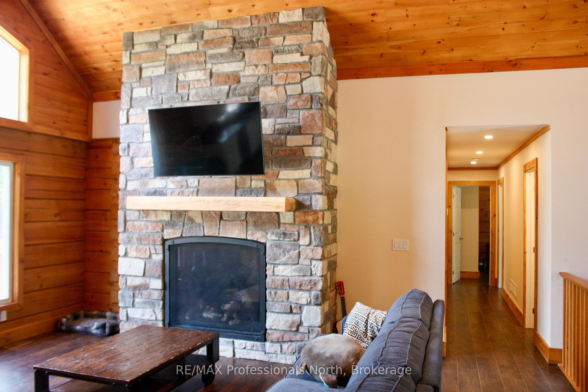 511 Brethour Road photo 8