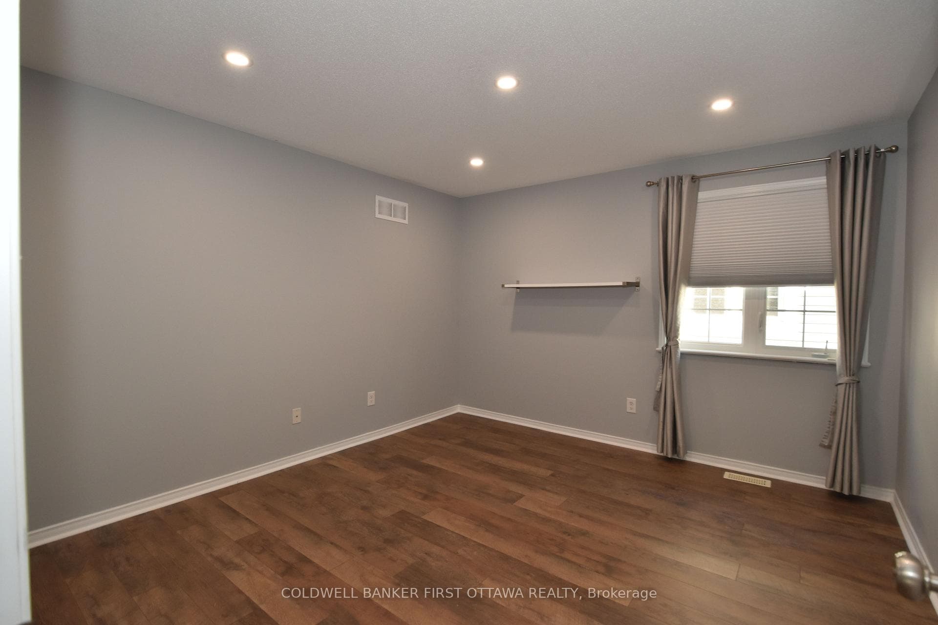 413 Blackleaf Drive photo 21
