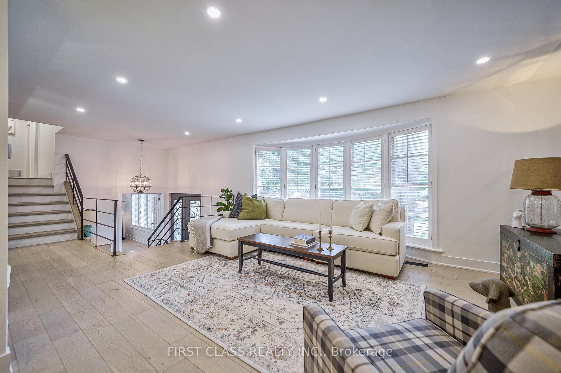 1234 Devon Road photo 5