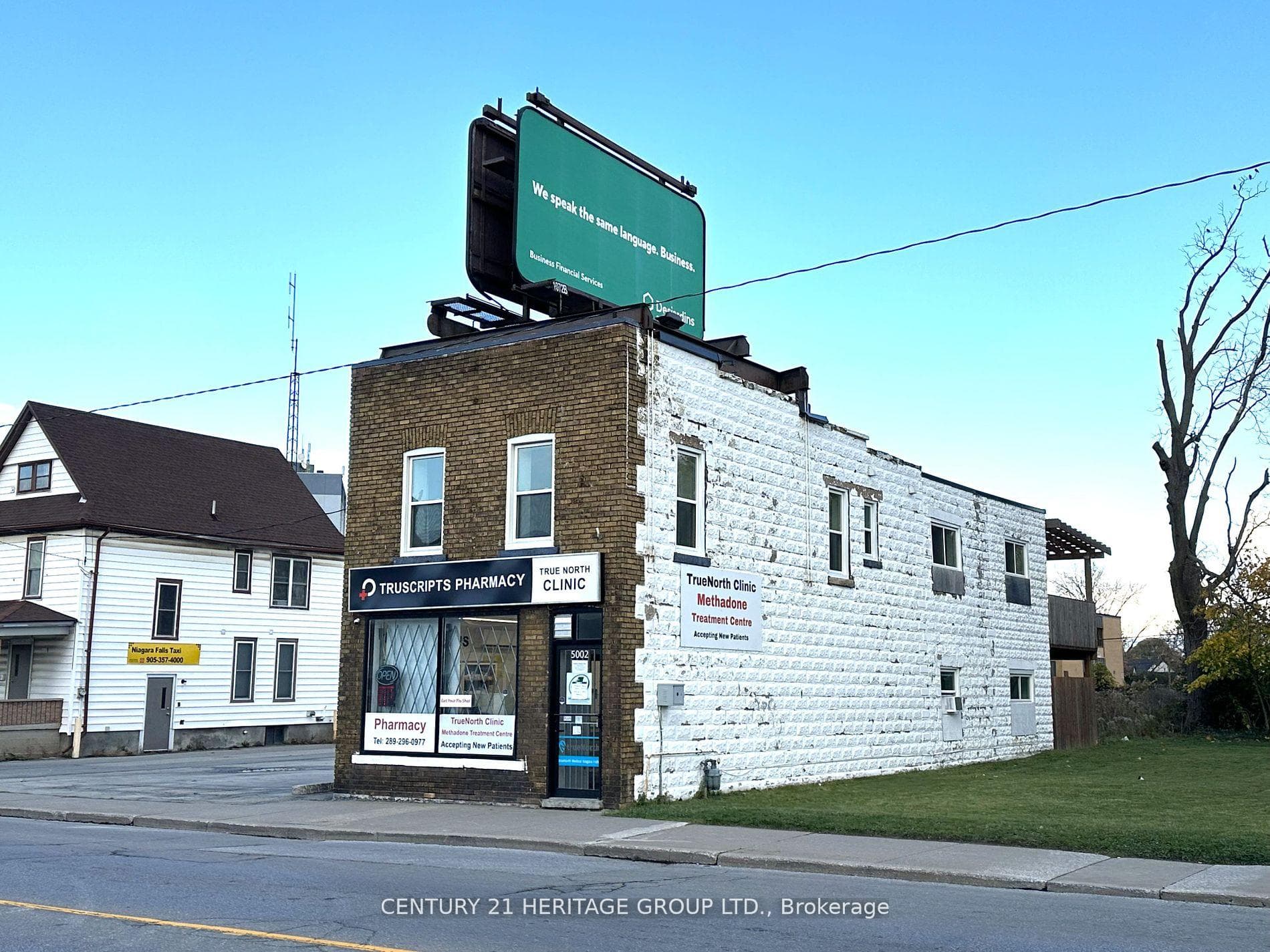 5002 Victoria Avenue photo 2