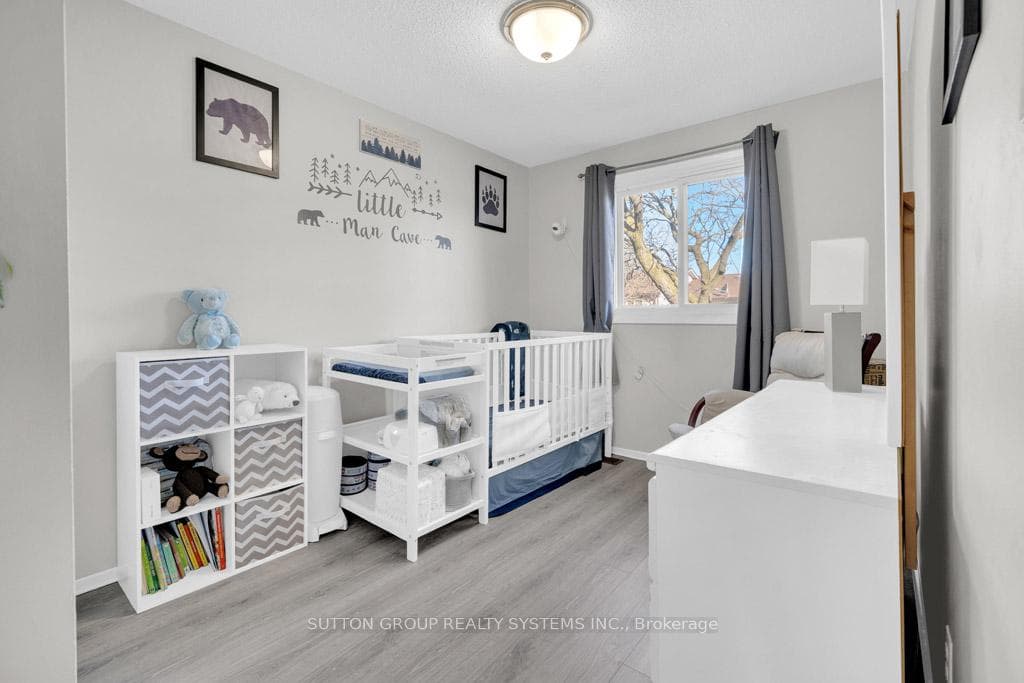 540 Dorchester Drive Unit 29 photo 17