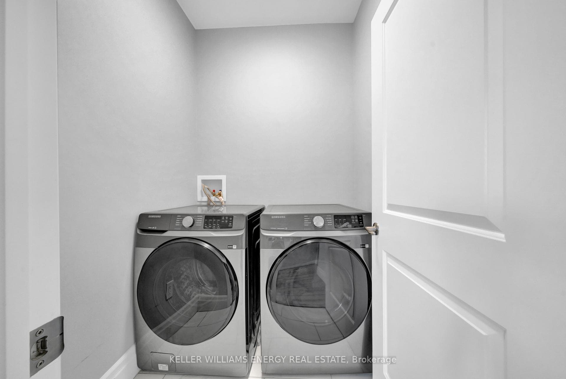 82 Markland Avenue photo 20