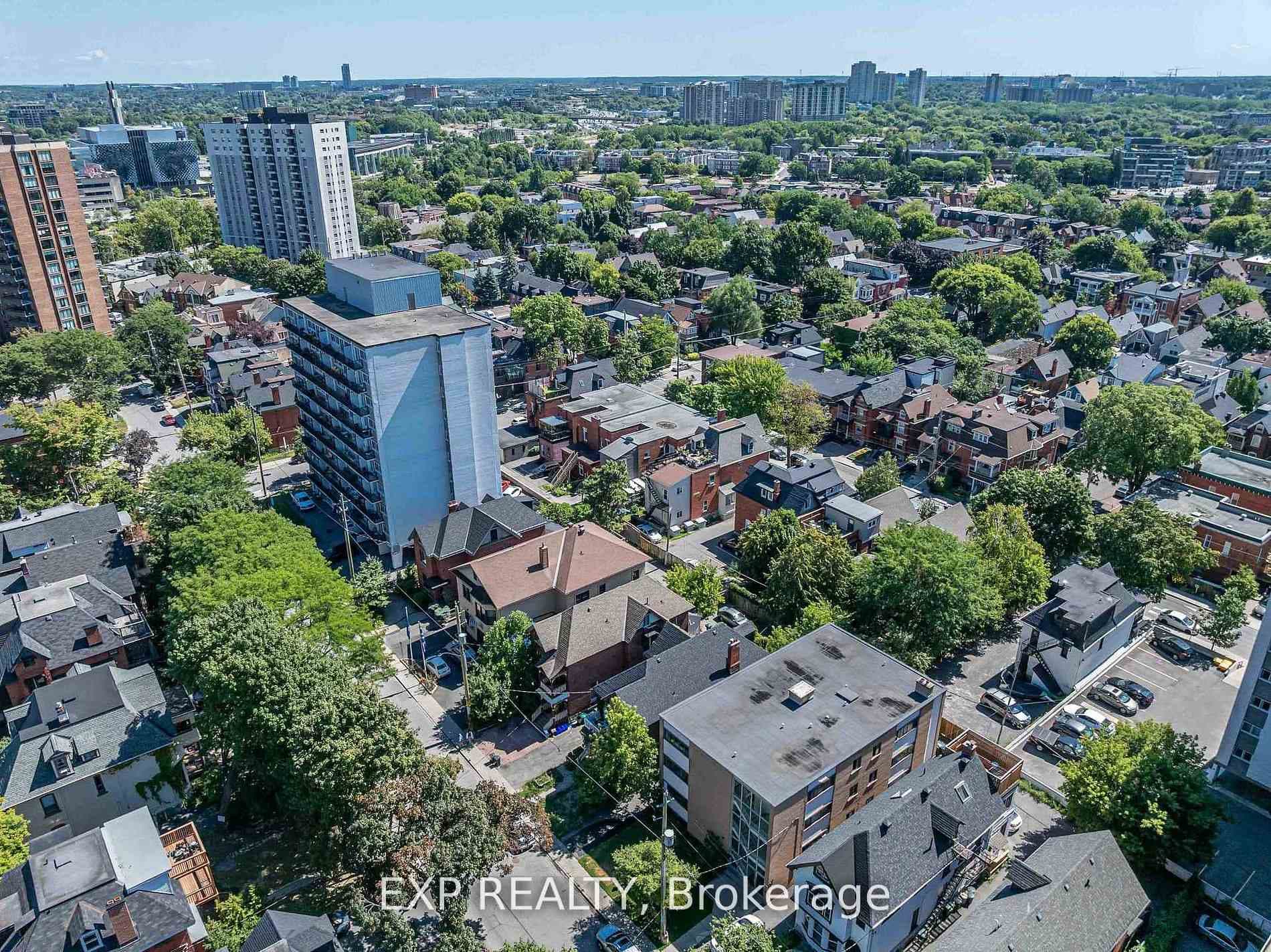 88 Maclaren Street photo 37