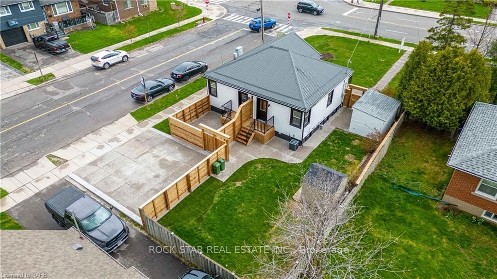 500 Upper Gage Avenue photo 2