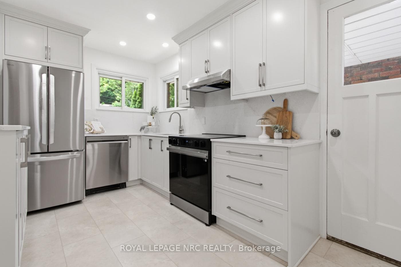179 Woodside Drive photo 18