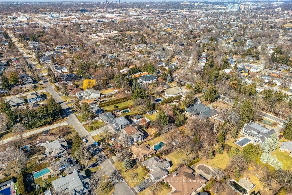 367 Maplehurst Avenue photo 31