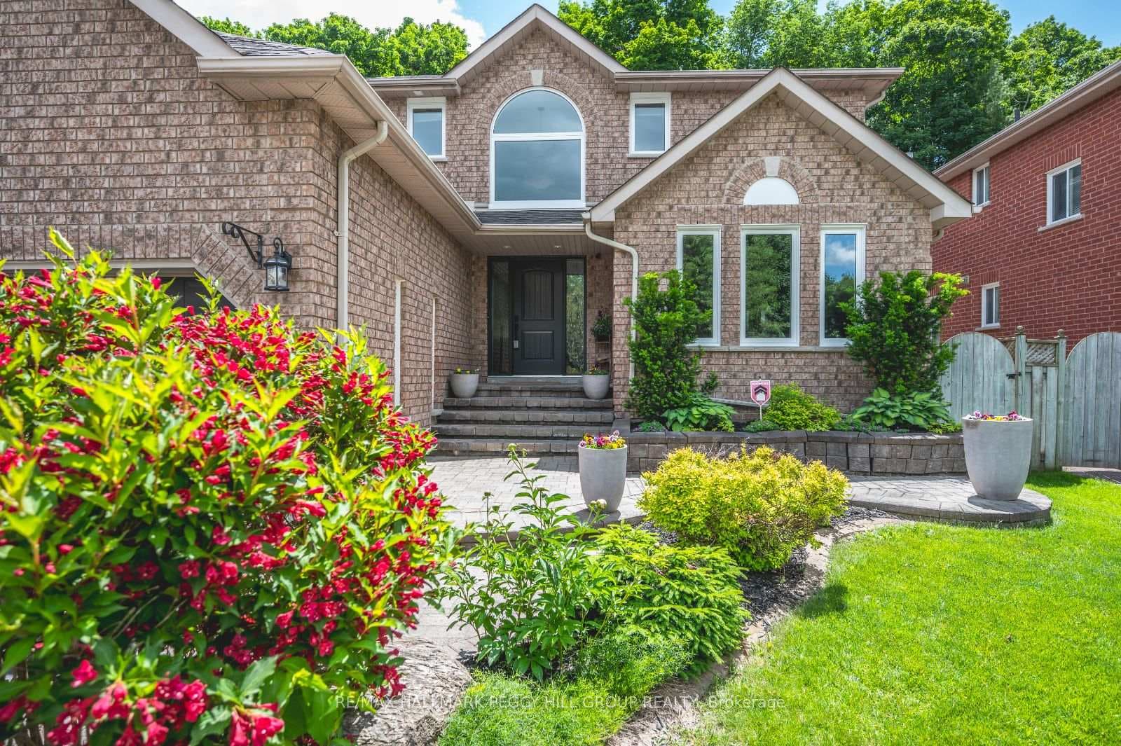 31 Crimson Ridge Road photo 2
